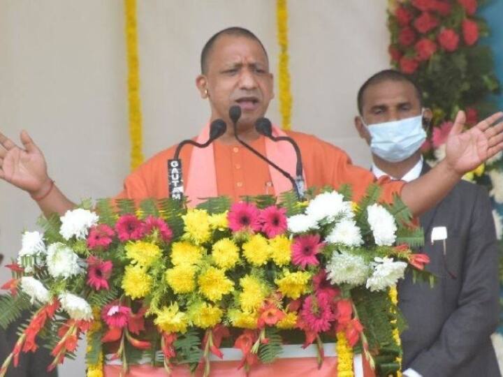 UP Free Laptop Scheme 2021 will be followed soon know how to apply UP Free Laptop Scheme 2021: यूपी के छात्रों को जल्द मिलेगा फ्री टैबलेट और स्मार्टफोन, जानें- कैसे उठाएं इस योजना का लाभ