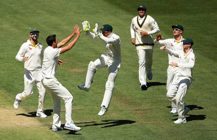 fast bowler mitchell starc has making history after 85 years against england in ashes series Ind vs Aus: 85 વર્ષ બાદ એશીઝમાં બની આ અદભૂત ઘટના, ખેલાડીઓથી લઇને કૉમેન્ટેટરો પણ જોઇને રહી ગયા દંગ, વીડિયો વાયરલ