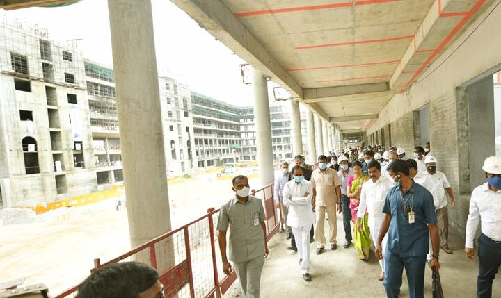 తన వెంట వచ్చిన మంత్రి సబితా ఇంద్రారెడ్డి సహా పలువురి అభిప్రాయాలను తెలుసుకుని వాటిలో కొన్ని మోడళ్లను ముఖ్యమంత్రి ఫైనల్ చేశారు.