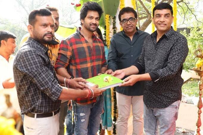 బూట్ కట్ బాల్రాజు పేరుతో ఓ సినిమా తెరకెక్కుతోంది. అందులో సోహెల్ హీరో. ఆ సినిమాకు సంబంధింది పూజా కార్యక్రమాలు, ముహూర్తపు షాట్లు తీశారు. (Image credit: syedsohelryan/Instagram)