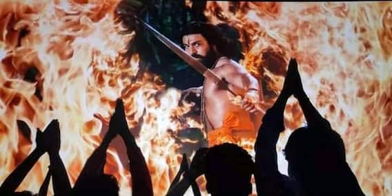 RRR Trailer : ట్రైలర్ రోజునే సినిమా చూసేశారు RRR Trailer : ట్రైలర్ రోజునే సినిమా చూసేశారు