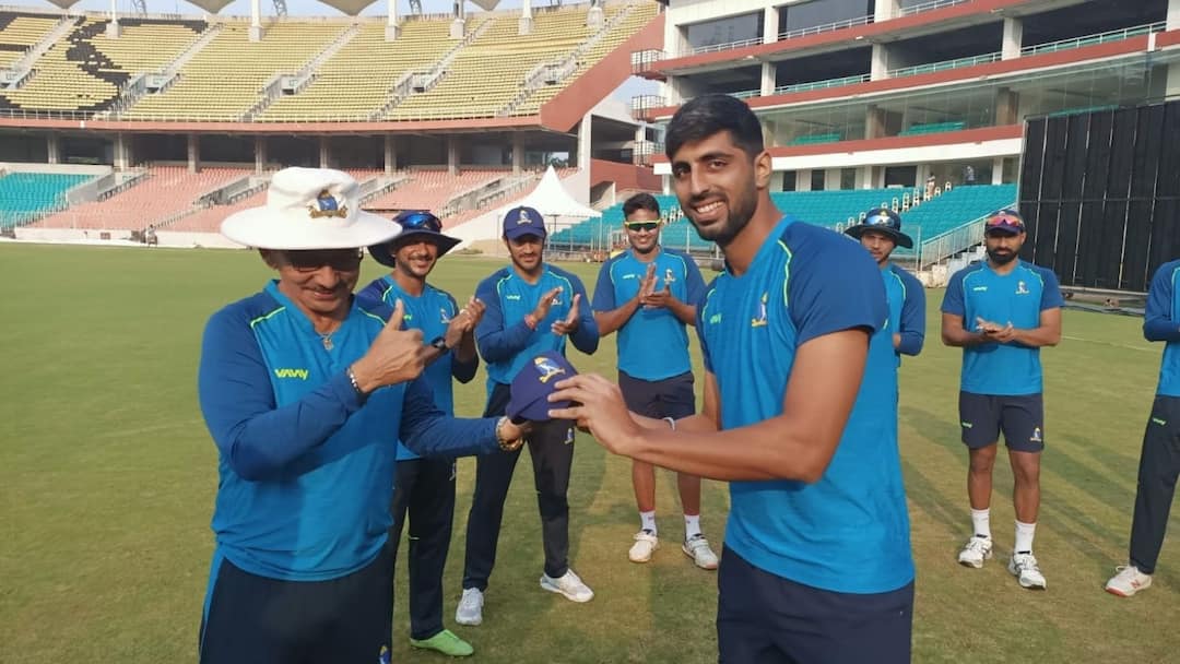 Vijay Hazare Trophy: বঢোদরাকে ২৭ রানে হারিয়ে বিজয় হাজারে অভিযান শুরু বাংলার Vijay Hazare Trophy 2021: All-round Bengal beat Baroda by 27 runs Vijay Hazare Trophy: বঢোদরাকে ২৭ রানে হারিয়ে বিজয় হাজারে অভিযান শুরু বাংলার