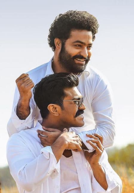 அடுத்த ப்ளாக் பஸ்டருக்கு தயாராகும் ராஜ மெளலி.. பாகுபலி மிஞ்சுமா RRR?