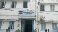 Asansol: আসানসোলে বিবাহ বহির্ভূত সম্পর্কের অভিযোগে প্রকাশ্যে রাস্তায় এক মহিলাকে হেলমেট দিয়ে মার অন্য মহিলার