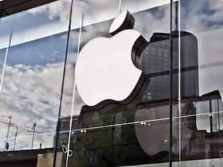 Apple New Features: अब iPhone और iPad की स्क्रीन से चार्ज कर सकेंगे एपल की दूसरी इलेक्ट्रॉनिक डिवाइस