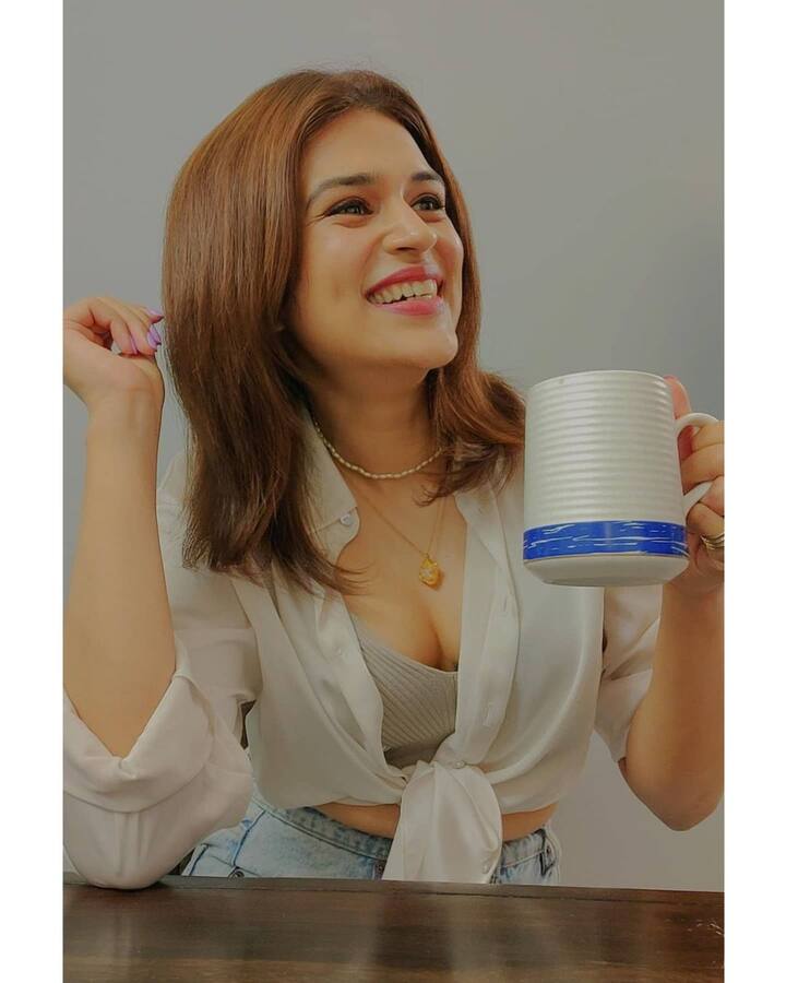 శ్రద్ధాదాస్ ( Image Credit: Shraddha Das/Instagram)