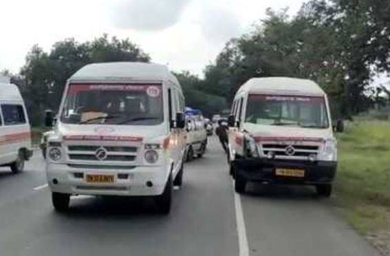 Bipin Rawat Death LIVE: One Of The Vehicles Carrying Mortal Remains Of Deceased Met With Minor Accident Bipin Rawat: બિપિન રાવત અને 12 અન્ય મૃતકોના મૃતદેહને લઇ જઇ રહેલી એમ્બ્યુલન્સનો અકસ્માત, કોઇ ઇજાગ્રસ્ત નહી