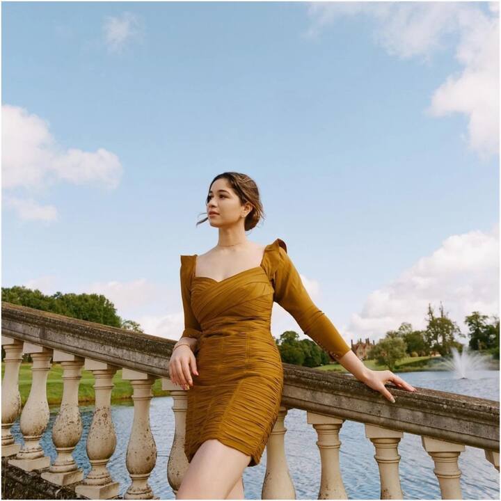 આ વીડિયો સારા તેંદુલકરે પોતાના ઓફિશિયલ ઇન્સ્ટાગ્રામ પરથી શેર કર્યો હતો. આ વીડિયોને શેર કર્યાના એક દિવસ બાદ સારાએ આ બ્રાન્ડ માટે મૉડેલિંગ કરતી પોતાની કેટલીક ગ્લેમરસ તસવીરો પણ શેર કરી હતી.