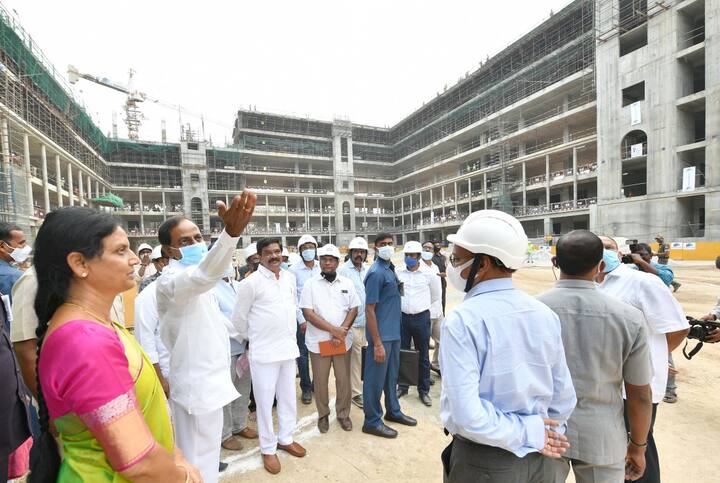 తుది దశ నిర్మాణంలో చేపట్టవలసిన ఎలివేషన్ తదితర ఫైనల్ వర్కుల కోసం కేసీఆర్ తగు సూచనలు చేశారు. సచివాలయం బాహ్య అలంకరణలో భాగంగా గోడలకు వేసే గ్లాడింగ్ టైల్స్, గ్రానైట్స్, తదితర మోడళ్లను అధికారులు ప్రదర్శనకు పెట్టారు.