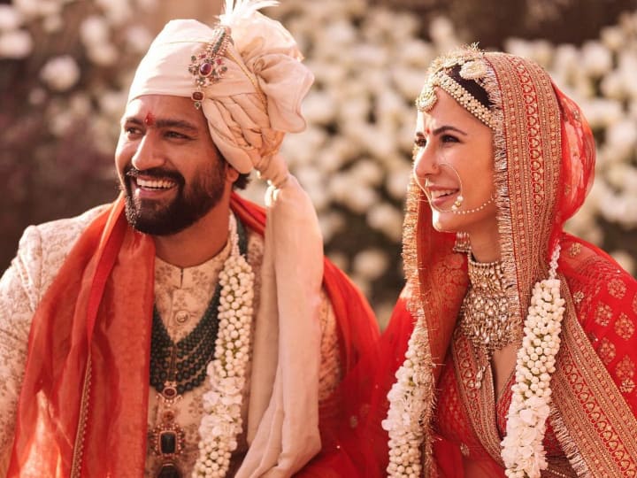 Katrina Kaif-Vicky Kaushal - The Sabyasachi Bride & Groom, Know Details About Their Wedding Outfit Katrina Kaif & Vicky Kaushal - The Sabyasachi Bride & Groom. Know Details About Their Wedding Outfit