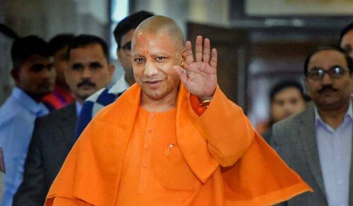 योगी आदित्यनाथ उत्तर प्रदेश के मुख्यमंत्री हैं. साल 2017 में चुनाव आयोग को जो उन्होंने हलफनामा दिया था उसके मुताबिक उनके पास करीब 96 लाख रुपए की चल अचल संपत्ति है.