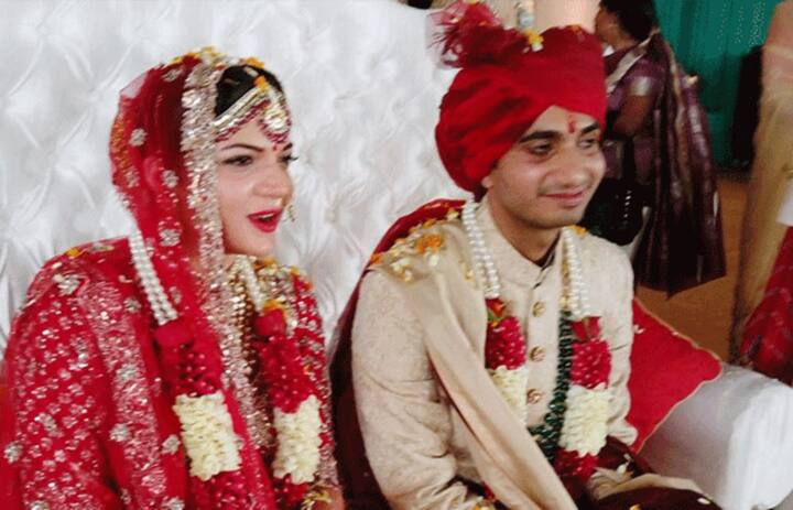 आदित्य यादव मुलायम सिंह के भाई शिवपाल यादव के बेटे हैं. उनकी शादी राजलक्ष्मी सिंह से हुई है. राजलक्ष्मी सिंह भी क्षत्रिय परिवार से हैं. दोनों की अरेंज मैरिज थी.