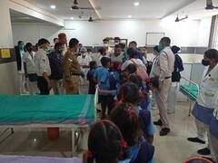 Durg News: दुर्ग में मिड-डे मील में बांटी गई चिक्की खाकर बीमार हो गए बच्चे, जिला अस्पताल में भर्ती