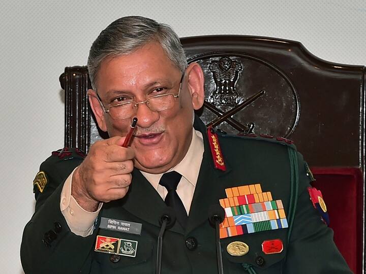 bipin rawat death pakistan army major Twitter Exchange Brigadier R S Pathania viral This Twitter Exchange Between Former Indian and Pakistan Army Officers Over Bipin Rawat Is Going Viral