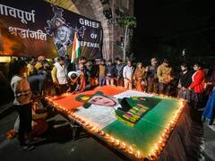 Bipin Rawat Chopper Crash: तिरंगे में लिपटे दिल्ली पहुंचे बिपिन रावत तो रो दिया देश! गमगीन माहौल में श्रद्धांजलि देने पहुंचे पीएम मोदी, तस्वीरें