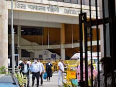 Delhi Rohini Court Blast: दिल्ली में रोहिणी कोर्ट ब्लास्ट का मास्टमाइंड निकला साइंटिस्ट, पुलिस का दावा- वकील से बदला लेने के लिए रखा बम