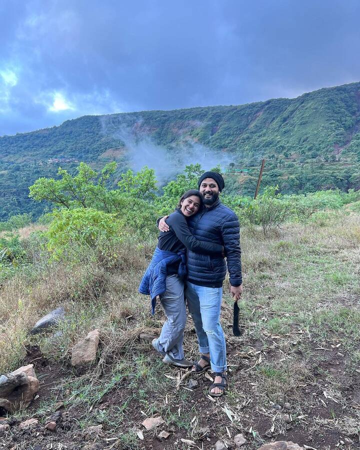 निसर्गाच्या सानिध्यात काढलेले मृण्मयीचे खास फोटो सध्या सोशल मिडीयावर व्हायरल झालेत. (Photo credit : @mrunmayeedeshpande Instagram)