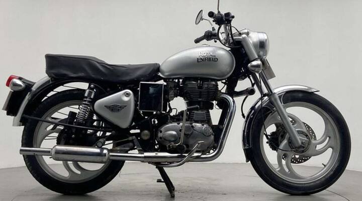 ਹੁਣ ਗੱਲ ਕਰਦੇ ਹਾਂ ਕਿ ਤੁਸੀਂ ਇਸ ਨੂੰ ਸਿਰਫ 16000 ਰੁਪਏ ਦੇ ਕੇ ਘਰ ਕਿਵੇਂ ਲੈ ਜਾ ਸਕਦੇ ਹੋ। ਕੰਪਨੀ ਆਪਣੀ ਆਨ-ਰੋਡ ਕੀਮਤ 'ਤੇ 90 ਫੀਸਦੀ ਤਕ ਲੋਨ ਦੀ ਸਹੂਲਤ ਦੇ ਰਹੀ ਹੈ। ਲੋਨ ਲੈਣ ਤੋਂ ਬਾਅਦ ਤੁਸੀਂ ਇਸ ਨੂੰ 5 ਸਾਲਾਂ ਤਕ ਦੀ ਮਿਆਦ ਦੇ ਅੰਦਰ ਵਾਪਸ ਕਰ ਸਕਦੇ ਹੋ।