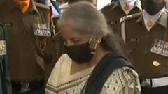 CDS Bipin Rawat को अंतिम श्रद्धांजलि देने पहुंची केंद्रीय मंत्री Nirmala Sitharaman