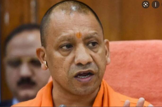 रिपोर्ट्स के मुताबिक योगी सरकार की दिसंबर, 2021 के दूसरे सप्ताह से स्टूडेंट्स को मुफ्त स्मार्टफोन और टैबलेट प्रदान करने की प्लानिंग थी. इससे जुड़े लेटेस्ट अपडेट्स के लिए आधिकारिक वेबसाइट पर चेक करते रहें. (फोटो एबीपी)