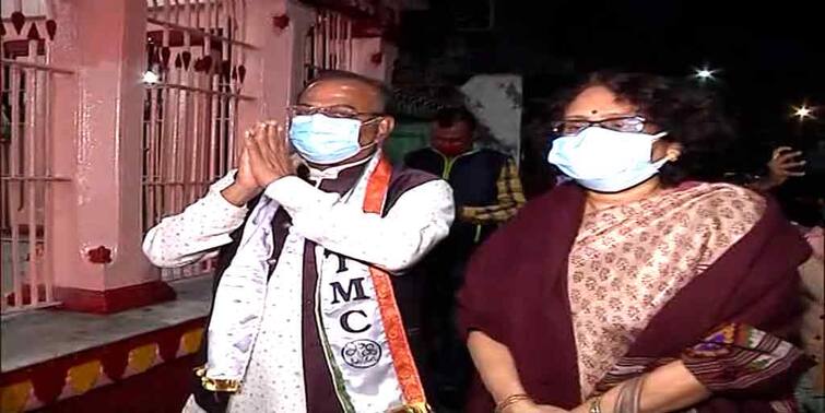 KMC Election 2021 Wife of BJP candidate campaigning for TMC candidate in Kalighat KMC Election 2021: কলকাতা পুরভোটে তৃণমূল প্রার্থীর হয়ে প্রচারে বিজেপি প্রার্থীর স্ত্রী! দাবি করলেন, হারবেন স্বামী