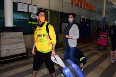 Katrina Vicky Wedding Photos: थके हारे लौटे मेहमान, Katrina-Vicky की शादी करवाने में लगा दी पूरी जान, देखें तस्वीरें