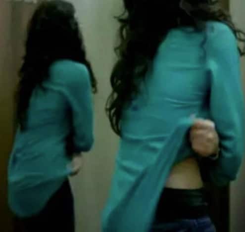 Pakistani actress khushboo The actress was accused of making nude videos, Hindon kept the camera in the changing room. ਇਸ ਅਦਾਕਾਰਾ 'ਤੇ ਲੱਗਾ ਨਿਊਡ ਵੀਡੀਓ ਬਣਾਉਣ ਦਾ ਦੋਸ਼, ਚੇਂਜਿੰਗ ਰੂਮ 'ਚ ਰੱਖਦੀ ਸੀ ਹਿੰਡਨ ਕੈਮਰਾ