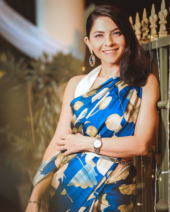 मराठी अभिनेत्री सोनाली कुलकर्णी तिच्या अभिनयासोबत सौंदर्यसाठी ओळखली जाते.(photo : instagram @sonalee18588)