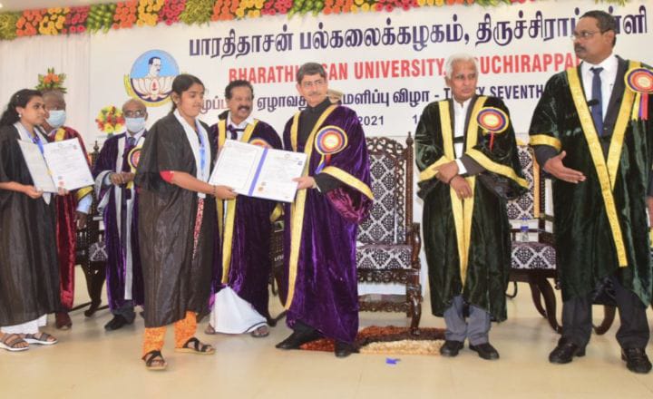 பாரதியார், பாரதிதாசனின் கனவை நனவாக்கும் வகையில் தேசிய கல்விக்கொள்கை தயாரிப்பு - ஆளுநர் என்.வி.ரவி பேச்சு