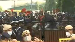 Helicopter Crash: अंतिम यात्रा पर CDS General Bipin Rawat, तैयारी हुई शुरू| Hindi News