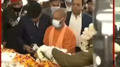 CDS Bipin Rawat को CM Yogi Adityanath ने दी श्रद्धांजलि| Hindi News