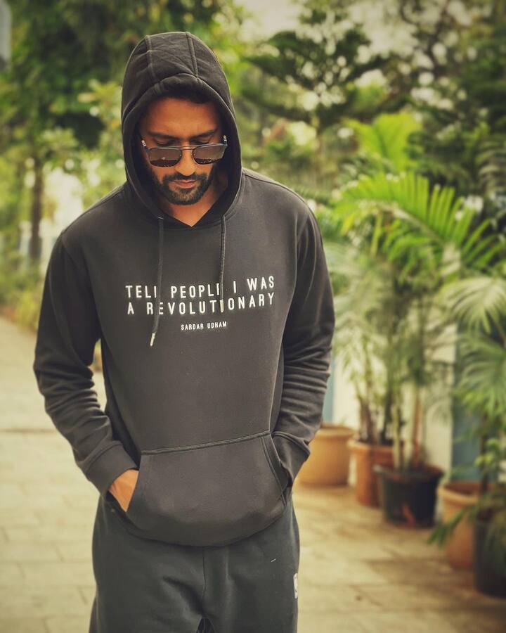 విక్కీ కౌశల్ స్టైలిష్ లుక్స్ (Image credit: Vicky Kaushal/Instagram)