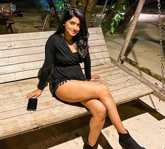 रसिकाचा बोल्ड अंदाज; फोटोवर लाइक्सचा वर्षाव