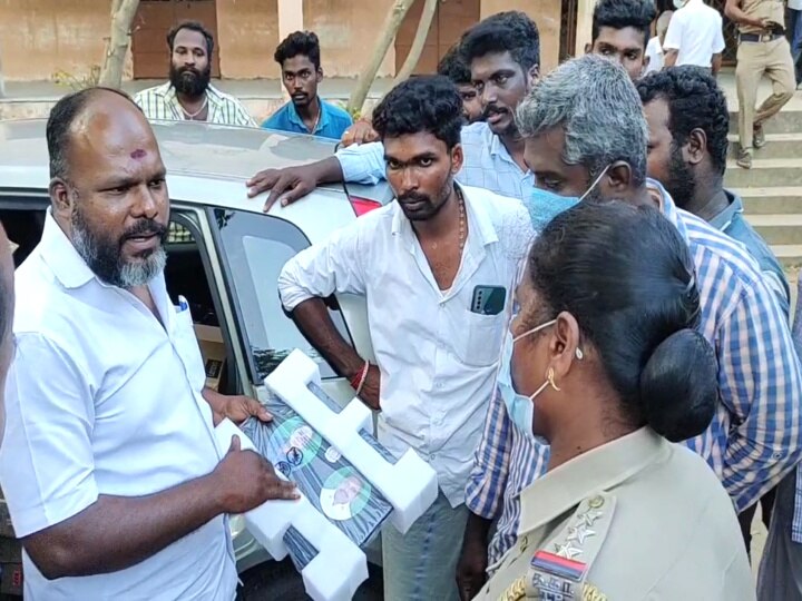 மயிலாடுதுறை: தலைமை ஆசிரியர் கார் டிக்கியில் 36 இலவச லேப்டாப்கள்.! காவல் நிலையம் சென்ற பள்ளி பிரச்னை!