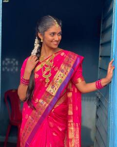 Rinku Rajguru: आर्चीचा लूक पाहून चाहत्यांना लागलं याड; पाहा फोटो!