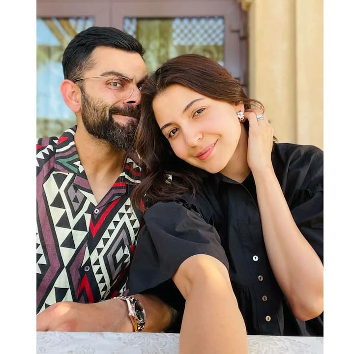 Virushka 4th Wedding Anniversary : अभिनेत्री अनुष्का शर्मा (Anushka Sharma) आणि क्रिकेटपटू विराट कोहली (Virat Kohli) यांच्या लग्नाला आज चार वर्षे पूर्ण झाली आहेत. (photo:anushkasharma/ig)