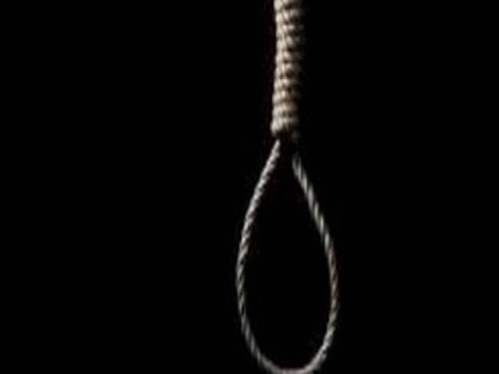 Bihar News: Husband's heart broken after quarrel with wife, hanged himself after closing room's door in bettiah ann Bihar News: पत्नी से झगड़े के बाद टूटा पति का दिल, कमरा बंद कर लगा ली फांसी, फिर...