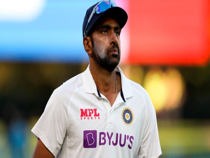 Ashwin on Ravi Shastri: శాస్త్రి మాటలు విన్నాక.. 'బస్సు కింద పడేసి తొక్కేసినట్టు' అనిపించిందన్న అశ్విన్! Ravichandran Ashwin opens up on Ravi Shastri comment Kuldeep Yadav India lead overseas spinner Ashwin on Ravi Shastri: శాస్త్రి మాటలు విన్నాక.. 'బస్సు కింద పడేసి తొక్కేసినట్టు' అనిపించిందన్న అశ్విన్!