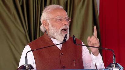 PM Narendra Modi remembers CDS General Bipin Rawat in while campaigning in UP Balrampur PM Modi Remember CDS Rawat: শস্ত্র ছেঁড়ে না,অগ্নি দহে না, গীতার শ্লোকে রাওয়াত স্মরণ মোদির