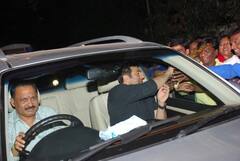 Deol Family Car Collection: हेमा मालिनी से सनी देओल तक, जानिए देओल परिवार में किसके पास है कौन सी कार