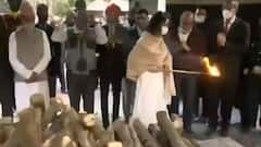 पंचतत्व में विलिन हुए Gen Bipin Rawat और पत्नी मधुलिका, बरार श्मशान घाट में अंतिम संस्कार