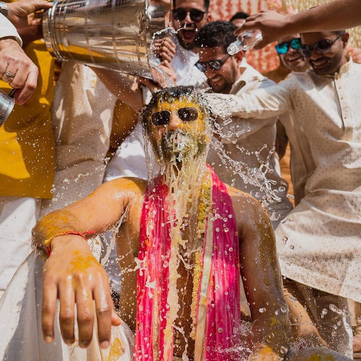 कतरिना आणि विकीचा शाही विवाहसोहळा पार पडला. पाहुण्यांसाठी खास मिठाई आणि स्वादिष्ट जेवणाचे आयोजन करण्यात आले होते.  सवाई माधोपूरच्या जोधपूर स्वीट होमने लग्नसोहळ्यात मिठाई पाठवली होती.