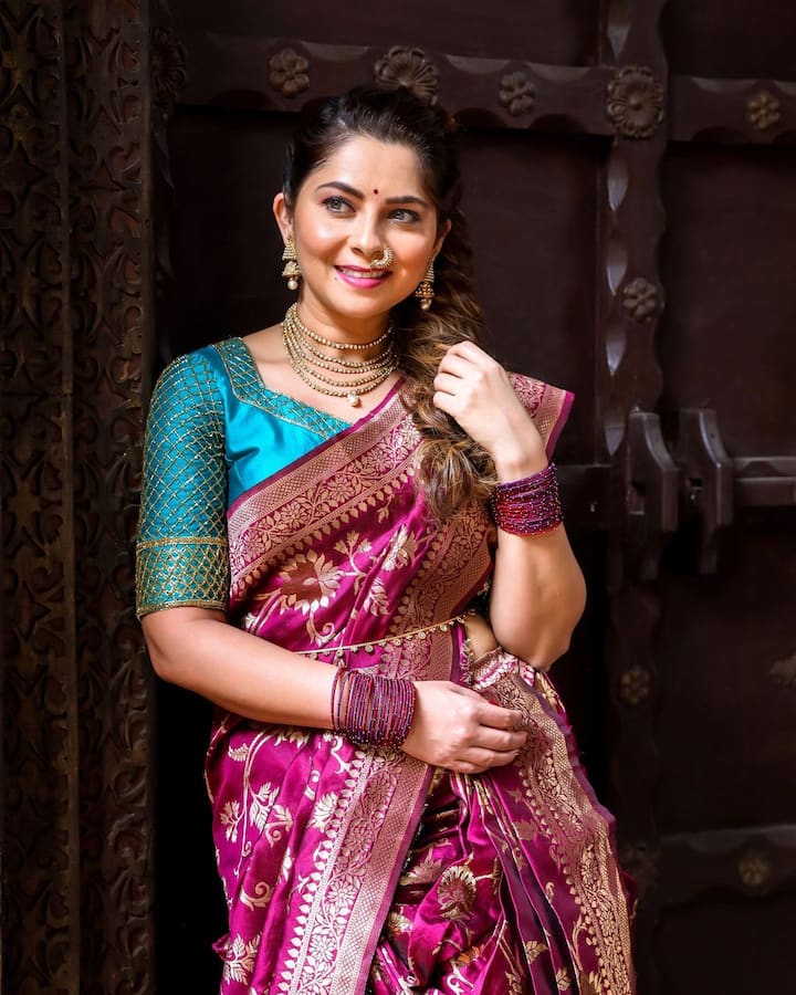 सोनालीला मराठी सिनेसृष्टीतील फॅशनिस्टा म्हणूनही ओळखले जाते.(Photo:@sonalee18588/IG)