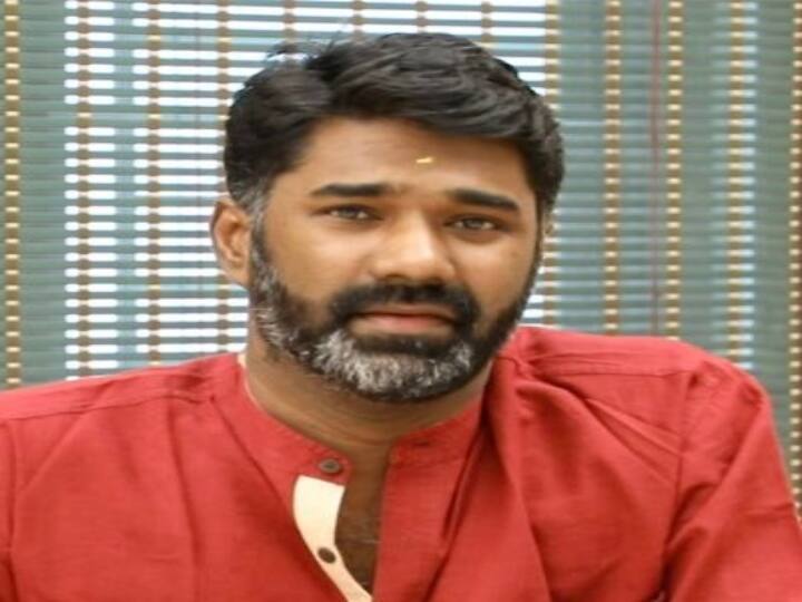 யூடியூபர் மாரிதாஸ் மீண்டும் கைது... நெல்லை காவல் நிலைய வழக்கில் நடவடிக்கை! A case has been registered against YouTuber Maridas under 4 sections and he has been arrested யூடியூபர் மாரிதாஸ் மீண்டும் கைது... நெல்லை காவல் நிலைய வழக்கில் நடவடிக்கை!