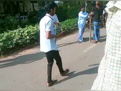 மயிலாடுதுறையில் பள்ளி மாணவிகளை கிண்டல் செய்த மாணவர்கள் - தட்டிக்கேட்ட மாணவர்கள் மீதும் தாக்குதல்