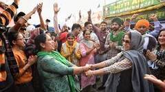 Kisan Andolan Live : ਕਿਸਾਨਾਂ ਨੇ ਨੱਚ ਟੱਪ ਕੇ, ਮਿਠਾਈਆਂ ਵੰਡ ਕੇ ਪਾਏ ਪਿੰਡਾ ਨੂੰ ਚਾਲੇ, ਦੇਖੋ ਤਸਵੀਰਾਂ