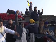 Farmers start returing; Celebrations at borders; Farming tools kept as symbols | Ground Report