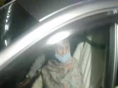 Bihar News: नई बहू के घर आने के दो दिनों बाद ही पटना लौटीं राबड़ी, सवालों से किया किनारा, कहा- सबको मिठाई खिलाएंगे