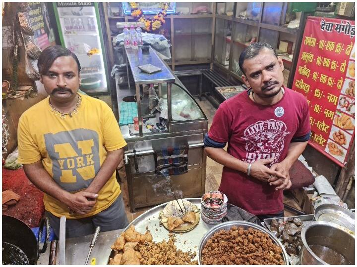 Madhya Pradesh Jabalpur man fries mangoras with his bare hands in boiling oil ANN Jabalpur News: खौलते तेल की कड़ाही में हाथ डालकर मंगोड़े तलता है ये शख्स, हुनर देखकर आप भी रह जाएंगे दंग