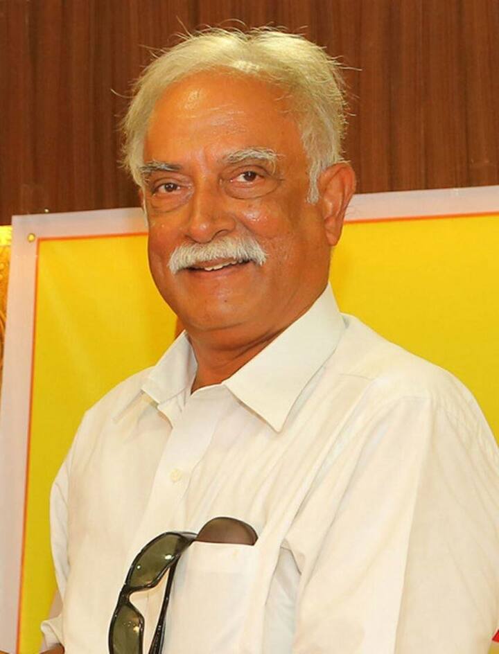 अशोक गजपति राजू बड़े राजनेता हैं. वह नरेंद्र मोदी सरकार में नागरिक उड्डयन मंत्री रह चुके हैं. बात गजपति राजू के एजुकेशन की करें तो वह मात्र 10वीं तक पढ़े हैं.